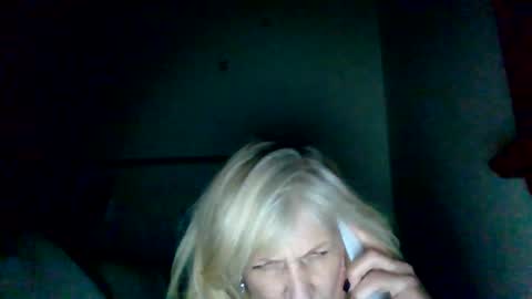 Snapshot of sexxileeah42o chatting on 03-09-26, 08:51 Leeah CloudZzz online show from 03-09-26, 08:51