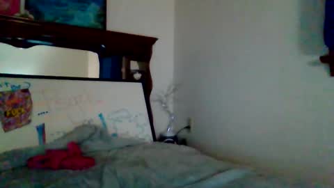 Snapshot of sexxileeah42o chatting on 03-12-26, 10:43 Leeah CloudZzz online show from 03-12-26, 10:43