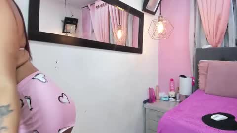 Snapshot of sexxxhorny_ chatting on 10-30-25, 03:08 sexxxhorny_ online show from 10-30-25, 03:08