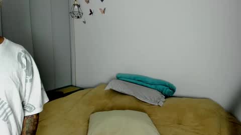 David y Sammy online show from 02-27-25, 02:21