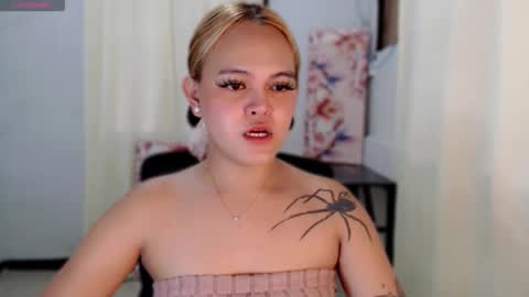 Snapshot of sexxxy_caroline chatting on 05-03-26, 09:04 sexxxy_caroline online show from 05-03-26, 09:04