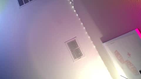 Snapshot of sexxxyprincess chatting on 05-05-26, 04:09 Princess online show from 05-05-26, 04:09