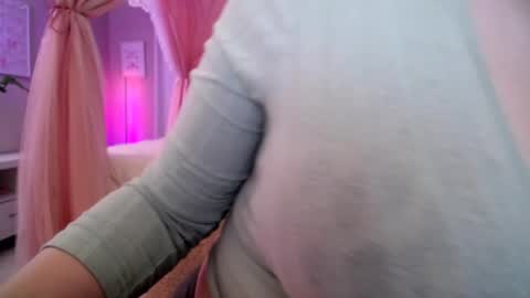 Snapshot of sexxxyprincess chatting on 05-21-26, 02:29 Princess online show from 05-21-26, 02:29