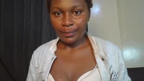 sexxy_amira online show from 12-02-25, 02:17