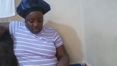 sexxy_bree online show from 09-28-25, 08:03