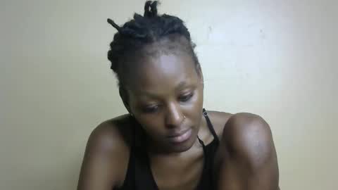 Snapshot of sexxy_bum23 chatting on 02-11-25, 02:57 sexxy bum online show from 02-11-25, 02:57