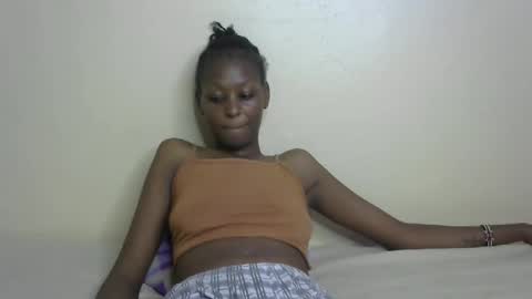 Snapshot of sexxy_bum23 chatting on 02-18-25, 05:21 sexxy bum online show from 02-18-25, 05:21
