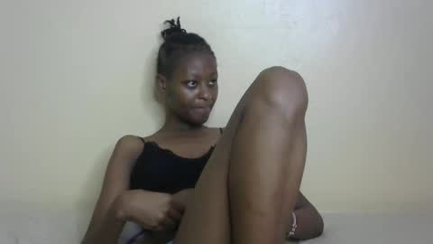Snapshot of sexxy_bum23 chatting on 02-19-25, 09:36 sexxy bum online show from 02-19-25, 09:36