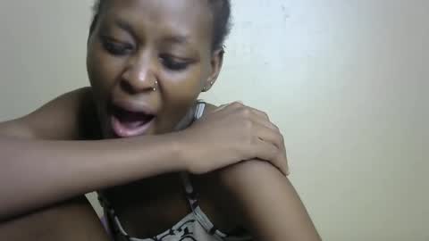 Snapshot of sexxy_bum23 chatting on 02-25-25, 03:20 sexxy bum online show from 02-25-25, 03:20