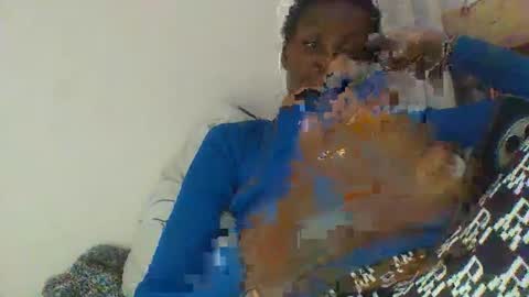 Snapshot of sexxy_bum23 chatting on 10-26-25, 02:45 sexxy bum online show from 10-26-25, 02:45
