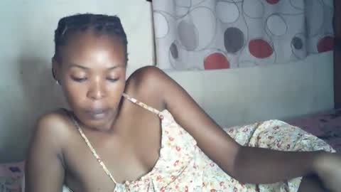 Snapshot of sexxy_curvy23 chatting on 01-06-26, 07:17 sexxy_curvy23 online show from 01-06-26, 07:17