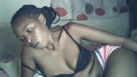 Snapshot of sexxy_curvy23 chatting on 01-08-26, 06:43 sexxy_curvy23 online show from 01-08-26, 06:43