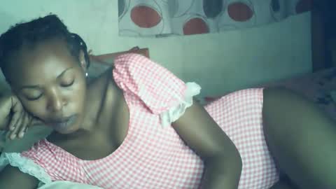 Snapshot of sexxy_curvy23 chatting on 01-14-26, 04:29 sexxy_curvy23 online show from 01-14-26, 04:29