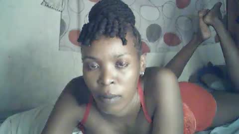 sexxy_curvy23 online show from 02-14-26, 05:32