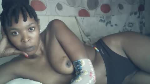 sexxy_curvy23 online show from 03-08-26, 02:59