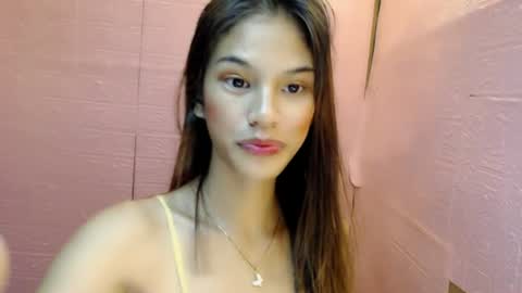 Dahlia online show from 06-17-26, 02:29