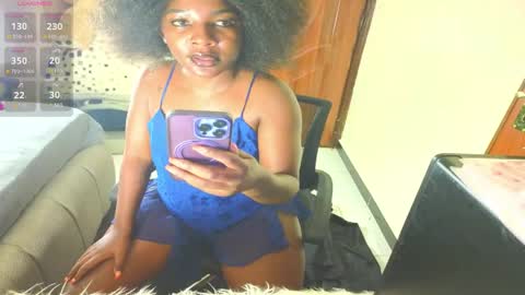 Snapshot of sexxy_mariana chatting on 05-19-26, 12:05 sexxy mariana online show from 05-19-26, 12:05