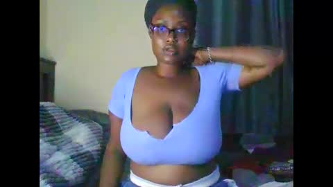 sexxy_mish online show from 06-10-26, 07:02