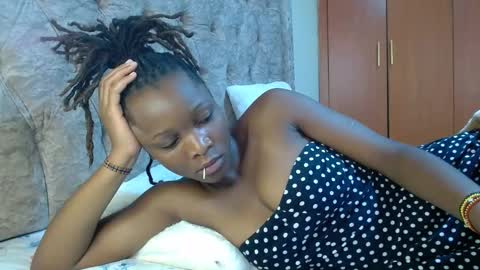 Snapshot of sexxy_santa chatting on 12-08-24, 05:39 Santa online show from 12-08-24, 05:39