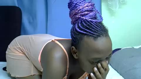 African Queen online show from 04-21-26, 02:51