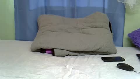 Snapshot of sexxybuttie chatting on 05-20-26, 06:08 African Queen online show from 05-20-26, 06:08