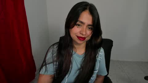 Snapshot of sexxyhot23 chatting on 01-21-25, 05:05 LINDA online show from 01-21-25, 05:05