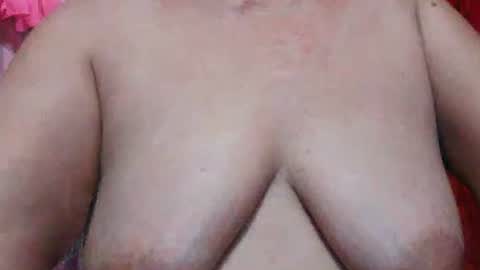 Snapshot of sexxyicee69 chatting on 05-12-26, 09:50 misslovely j online show from 05-12-26, 09:50