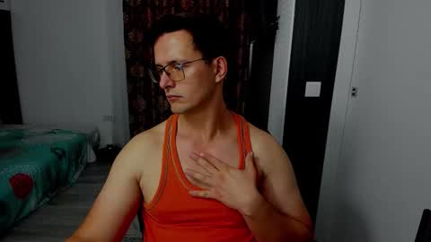 Snapshot of sexxymuscles4u chatting on 09-13-25, 09:53 Sexxymuscles4U online show from 09-13-25, 09:53