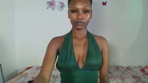 Snapshot of sexxypixie chatting on 04-04-26, 10:40 sexxypixie online show from 04-04-26, 10:40