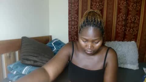 sexxypritty online show from 10-22-25, 07:46