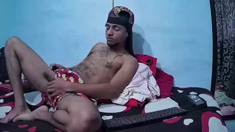 Snapshot of sexy_0boy chatting on 03-17-26, 04:54 Sebastian online show from 03-17-26, 04:54