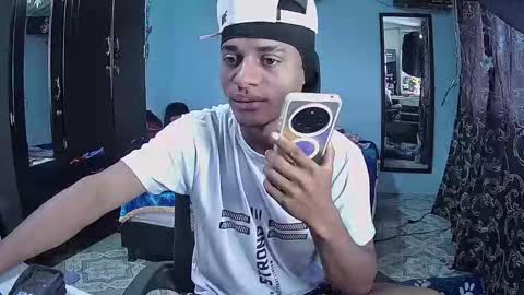 Snapshot of sexy_0boy chatting on 04-16-26, 04:19 Sebastian online show from 04-16-26, 04:19