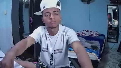 Snapshot of sexy_0boy chatting on 04-17-26, 10:35 Sebastian online show from 04-17-26, 10:35