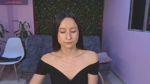 Snapshot of sexy_ailin chatting on 07-13-26, 06:44 Ailin online show from 07-13-26, 06:44