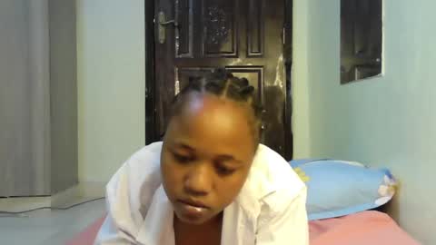 Ariana online show from 01-29-25, 03:22