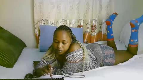 Ariana online show from 03-10-25, 06:59