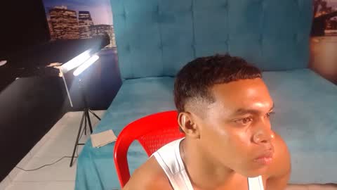 sexy_bigcock01 online show from 02-01-25, 12:05