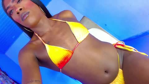 sexy_blackxxx991296 online show from 05-14-26, 07:09