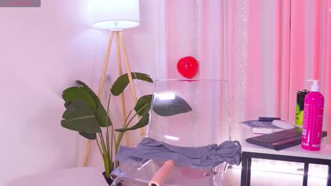 Lina online show from 02-07-26, 11:41