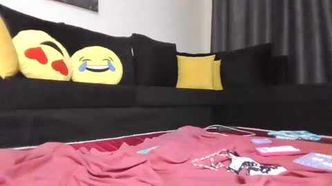 liya online show from 10-11-25, 10:08