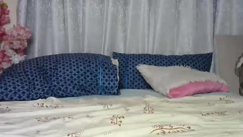 sexy_caramel8 online show from 10-13-25, 07:47