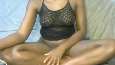 sexy_chocolate001 online show from 09-18-25, 07:38