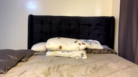 sexy_chocolate001 online show from 06-18-26, 09:14