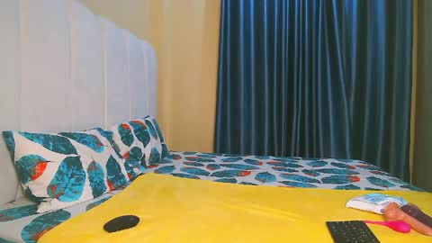 foxxy sweets online show from 04-15-26, 02:29