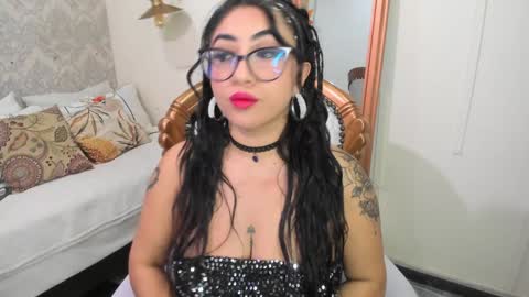  C R I S T A L  online show from 01-06-25, 03:31