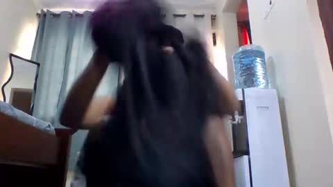 Snapshot of sexy_dianaa chatting on 04-18-26, 10:08 sexy_dianaa online show from 04-18-26, 10:08