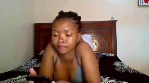 Snapshot of sexy_dianaa chatting on 05-29-26, 05:33 sexy_dianaa online show from 05-29-26, 05:33