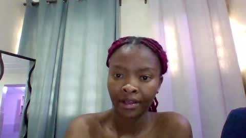 Snapshot of sexy_dianaa chatting on 07-14-26, 10:21 sexy_dianaa online show from 07-14-26, 10:21