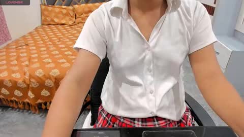 Snapshot of sexy_doll_1_ chatting on 09-20-25, 08:37 Sexydoll online show from 09-20-25, 08:37