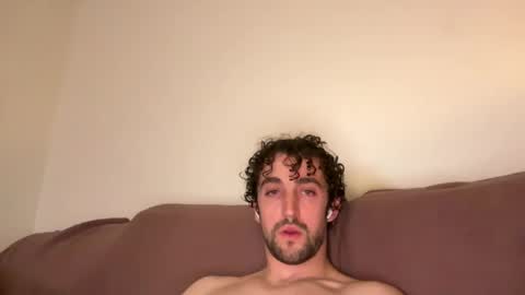 sexy_guy_8 online show from 01-05-25, 12:31